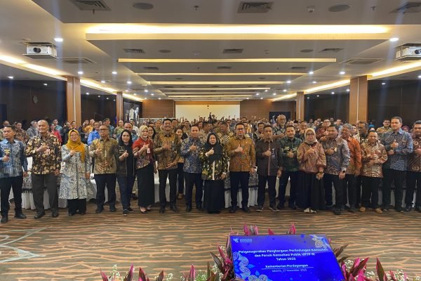 Kemendag gelar penganugerahan Penghargaan Perlindungan Konsumen sekaligus Forum Konsultasi Publik UPTP III Tahun 2025 di kantor Kemendag, Kamis (27/11)/Foto Fifi Abdurahman