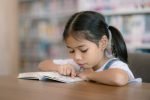 Melalui program ReadSG, pemerintah Singapura memberikan imbalan virtual yang dapat ditukarkan menjadi uang tunai bagi warga yang meluangkan waktu 15 menit untuk membaca buku setiap hari/Foto : Ilustrasi Dok. Freepik