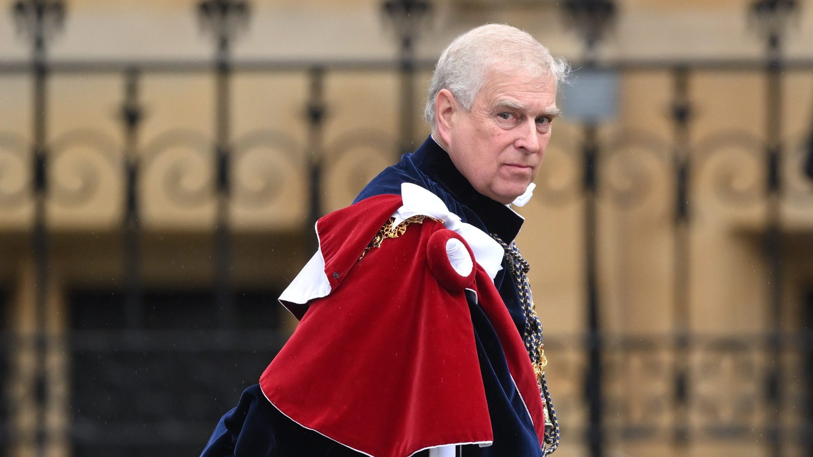 Gelar Pangeran Andrew Dicabut Raja Charles III, Bagaimana Nasib Ia Selanjutnya?/Foto : Dok. The Guardian