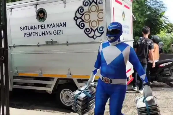Buat Siswa Antusias, BGN Usul Sopir MBG Pakai Kostum Power Rangers/Foto : Tangkapan Layar Dok. Instagram @info.parepare