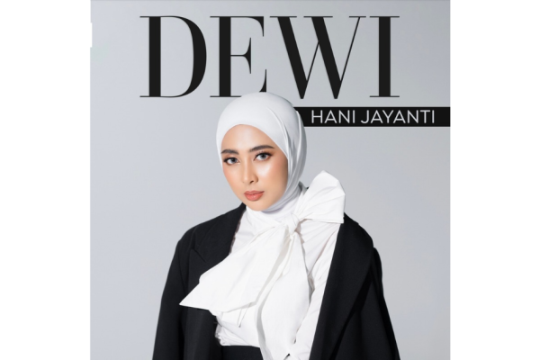 Artis sekaligus pengusaha skincare Maryame, Dewi Hani Jayanti, meluncurkan single terbarunya bertajuk “Karena Kucinta Dia”. Foto: istimewa