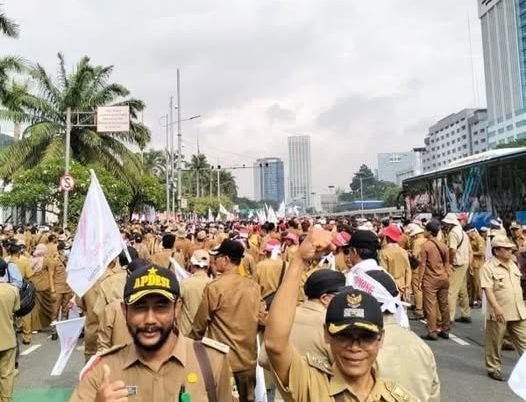 Kopdes Merah Putih Jadi Syarat Pencairan Dana Desa, Kepala Desa Protes/Foto : Dok. Tangkapan Layar Facebook Sri Haryani