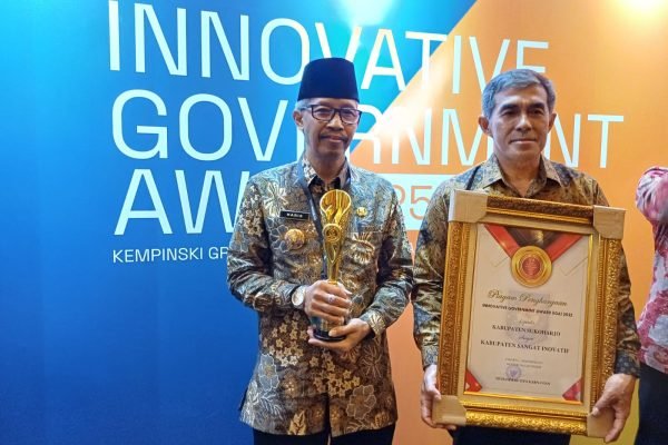 Sekertaris Daerah Sukoharjo Abdul Haris Widodo usai menerima penghargaan Innovation Government Award 2025 di Jakarta, Rabu (10/12). Foto: GPriority/Dimas A Putra