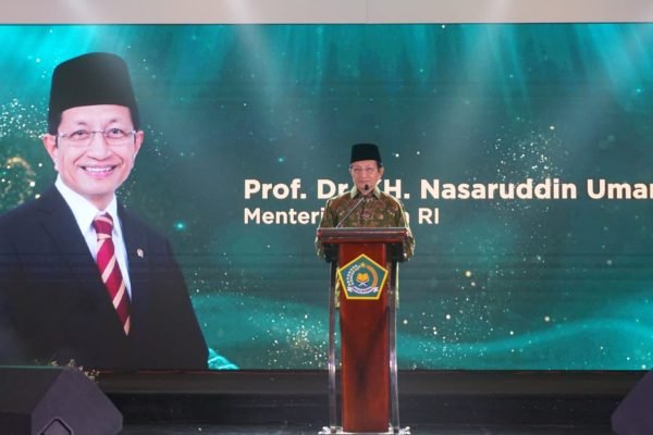 Menteri Agama Nasaruddin Umar malam penganugerahan Anugerah Layanan KUA 2025 di Serpong, Tangerang, Banten, Jumat (12/12). Foto: GPriority/Rizky Dimuharam