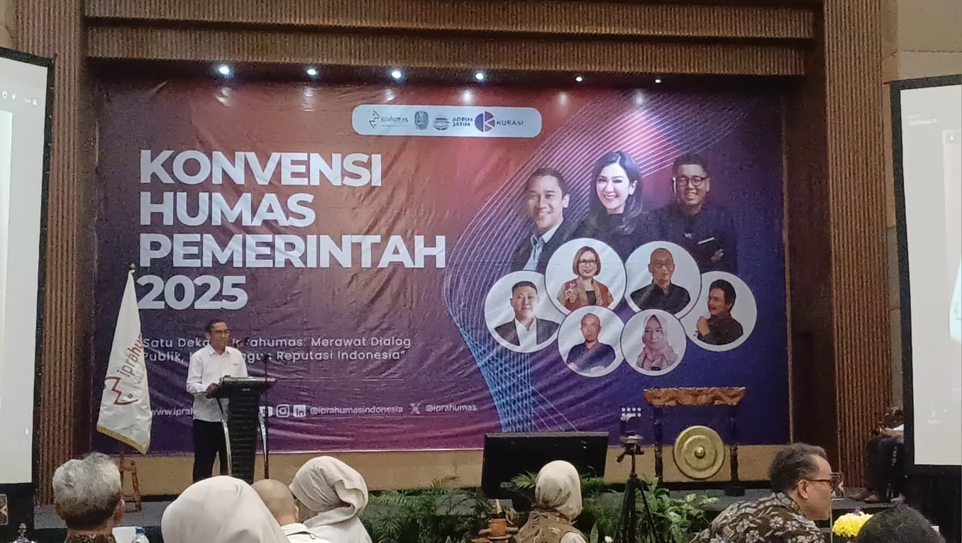 Ketua Umum Iprahumas Fachrudin Ali Ahmad dalam Konvensi Humas Pemerintah bertema “Merawat Dialog Publik Membangun Reputasi Indonesia” di Jakarta, Kamis (18/12). Foto: GPriority/Dimas A Putra