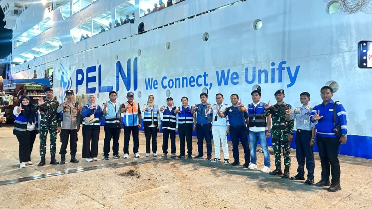 Direktur Urusan Angkutan Penumpang PT Pelni Pusat, Nuraini Dessy Winiastuty, melakukan kunjungan kerja ke Kota Parepare, Sulawesi Selatan. Foto: dok.pribadi