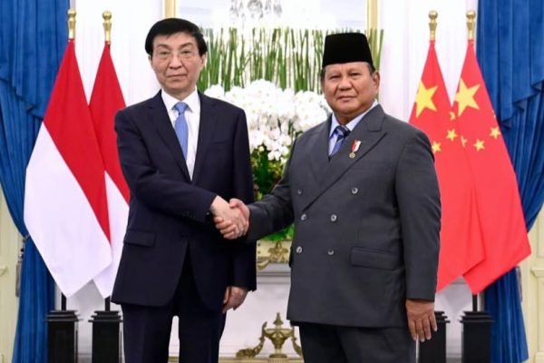 Presiden Prabowo Subianto terima kunjungan kehormatan Ketua MPR RRT Wang Huning di Istana/Foto instagram Sekretariat Presiden