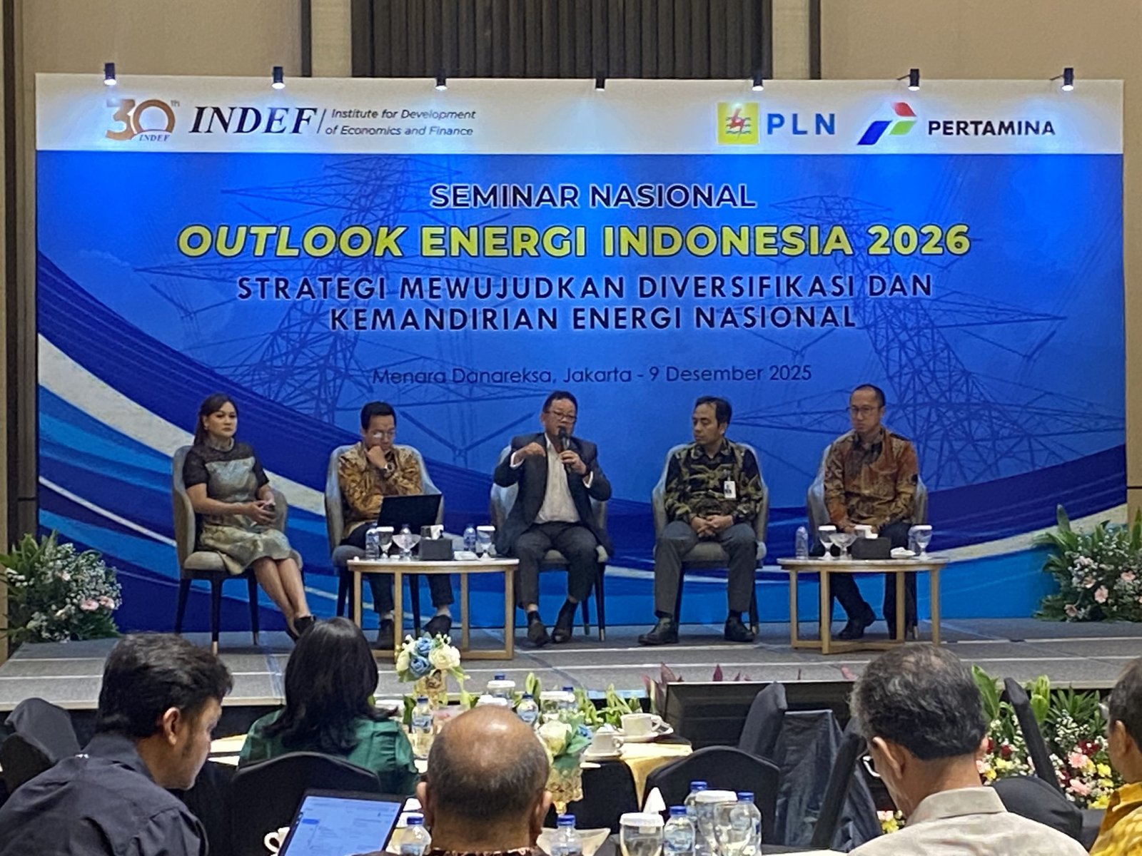 Wakil Ketua Komisi VII DPR RI, Sugeng Suparwoto dalam Seminar Nasional Outlook Energi Indonesia 2026: Strategi Mewujudkan Diversifikasi dan Kemandirian Energi Nasional di Jakarta Pusat, Senin (9/12)/Foto Fifi Abdurahman