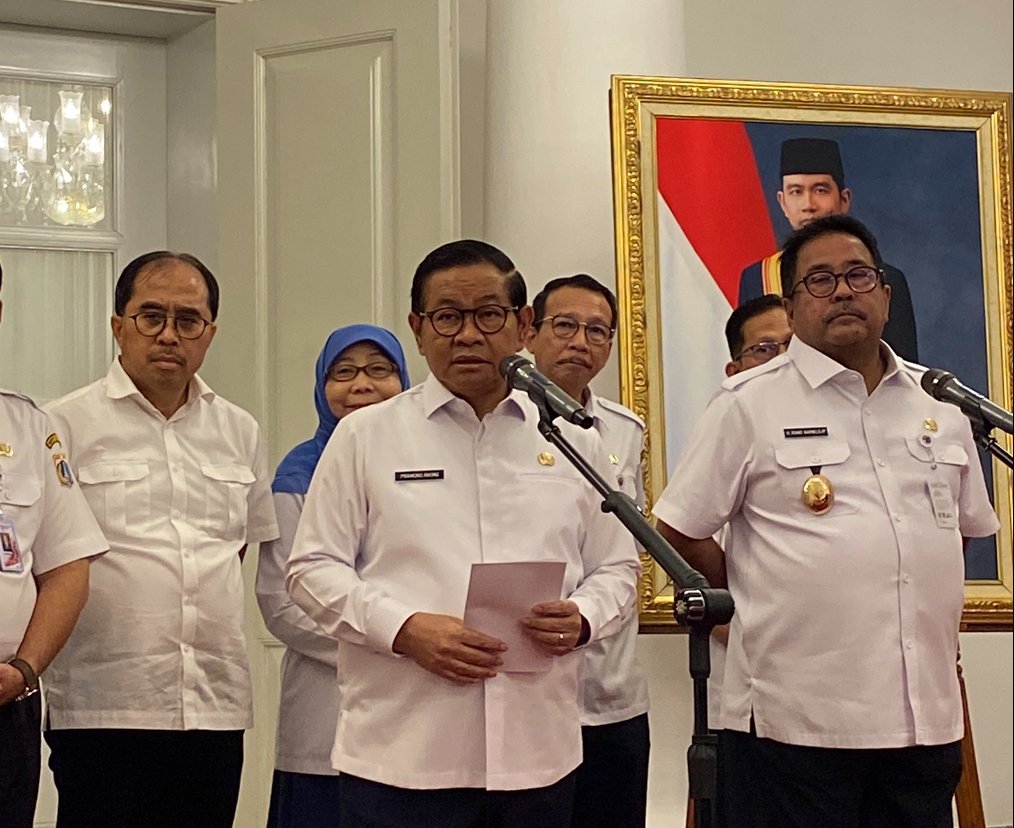 Gubernur dan Wakil Gubernur DKI Jakarta, Pramono Anung-Rano Karno saat umumkan kenaikan UMP 2026/Foto Fifi Abdurahman
