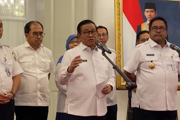 Gubernur dan Wakil DKI Jakarta, Pramono Anung-Rano Rarno saat umumkan kenaikan UMP DKI tahun 2026/Foto Fifi Abdurahman