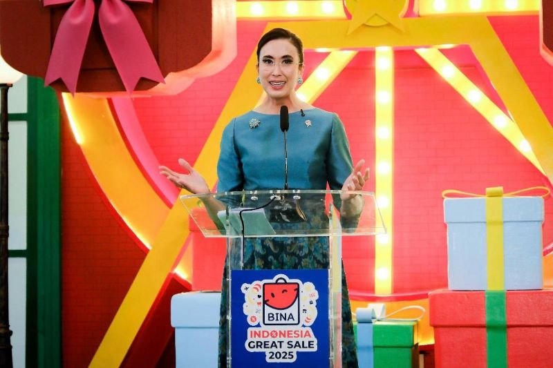 Menteri Pariwisata Widiyanti Putri Wardhana saat memberikan sambutan dalam pagelaran BINA Indonesia Great Sale 2025/Foto : Dok. Kemenpar