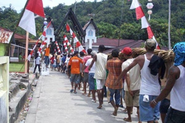 Tradisi Badendang Rotan, Maluku Tengah. Foto: kebudayaan.kemdikbud.go.id
