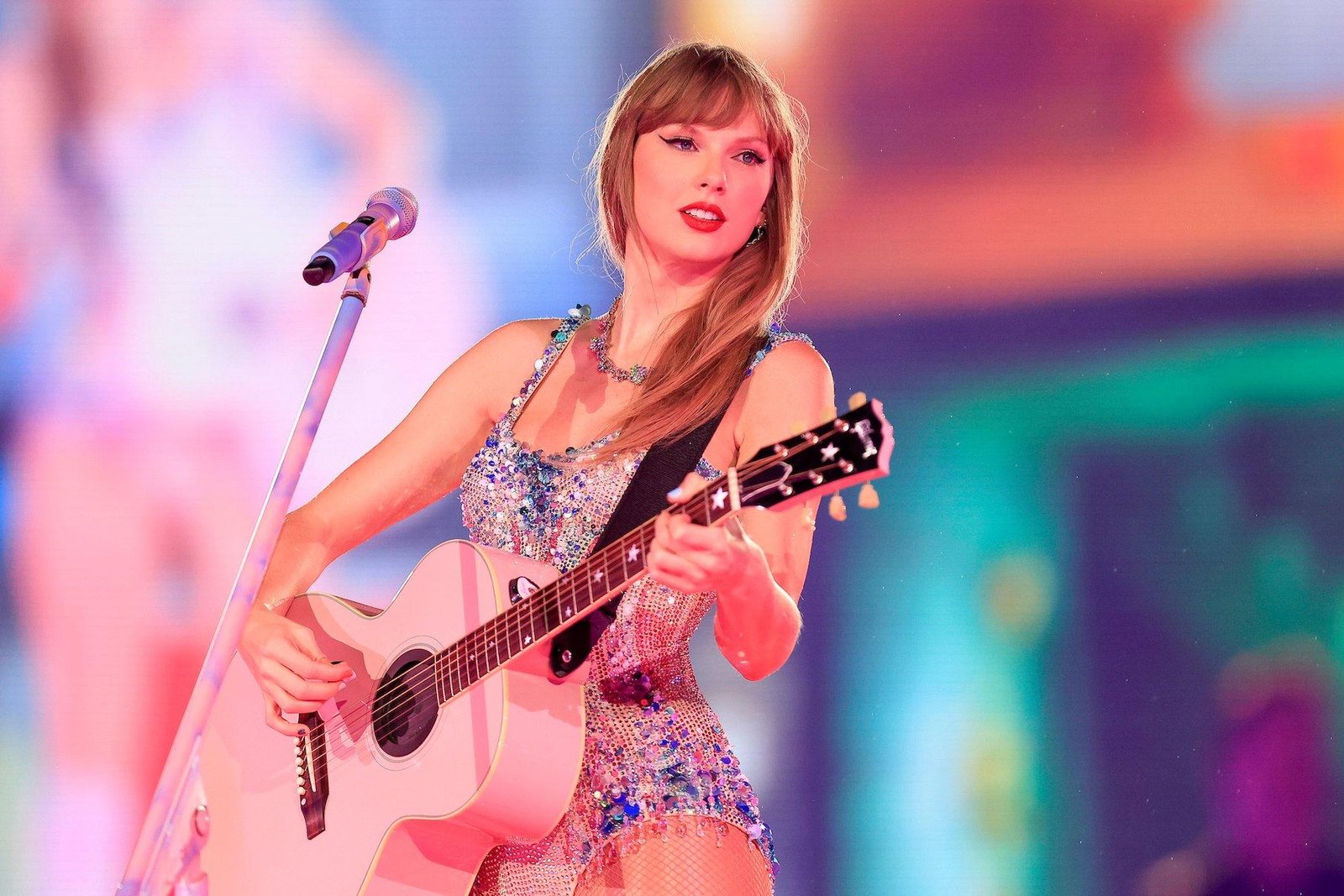 Taylor Swift saat menggelar Eras Tour di Brazil/Foto : Dok. Getty Images