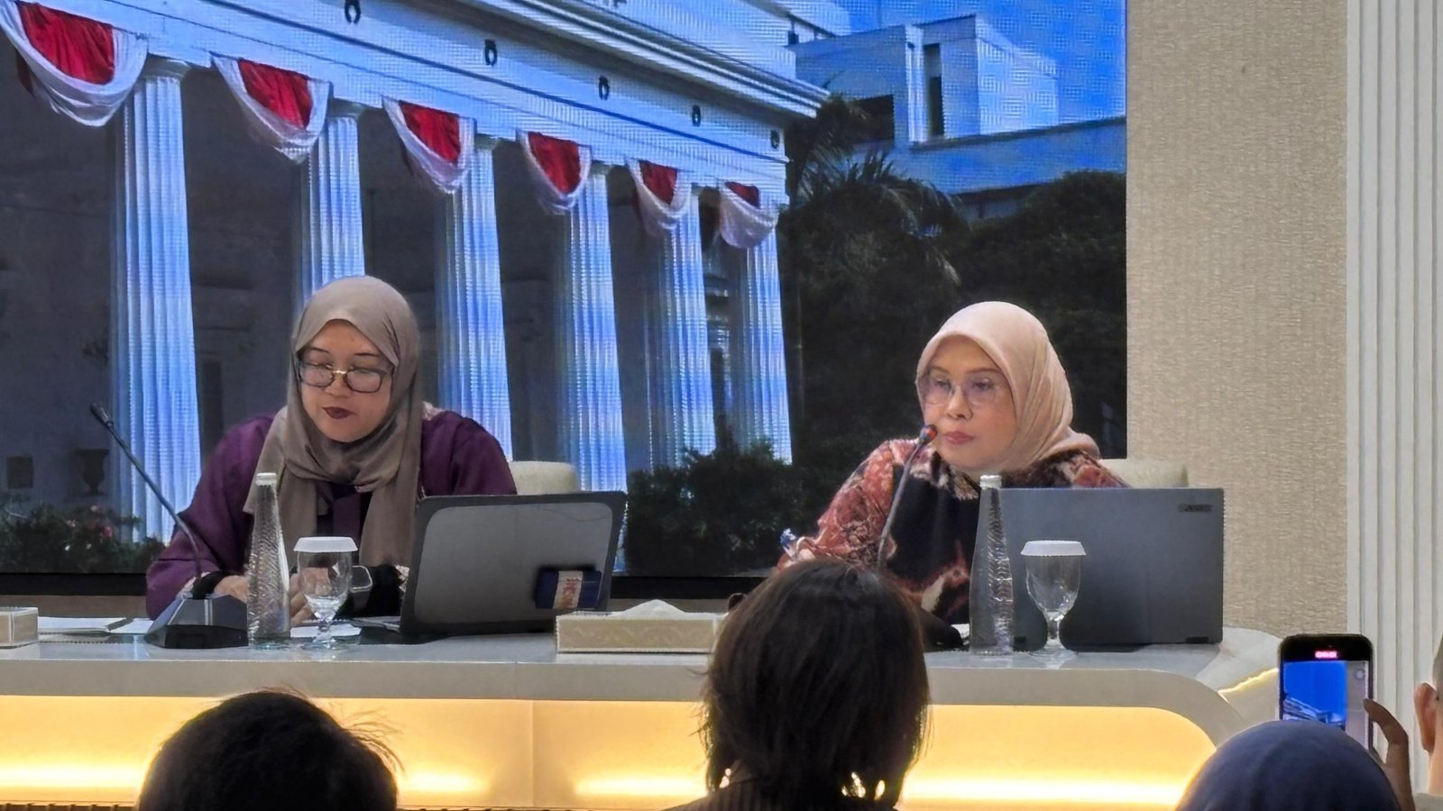 Heni Hamidah, Plt. Direktur Perlindungan WNI Kemlu RI memastikan 37 WNI di Venezuela dalam kondisi aman/Foto : Dok. GPriority (Nindya Farhah Azzahrah)