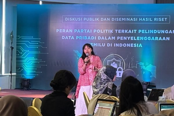 Peneliti ELSAM, Nurul Izmi, dalam agenda diskusi publik pada Rabu (21/1)/Foto : Dok. GPriority/Nindya Farhah Azzahrah