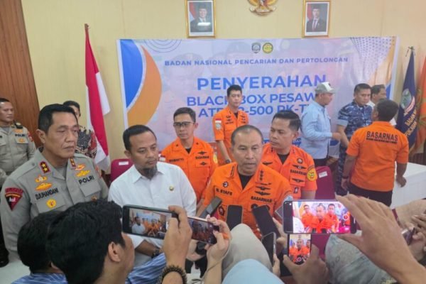 Kepala Badan Nasional Pencarian dan Pertolongan, Marsekal Madya TNI Mohammad Syafii saat memberikan keterangan pers. Foto: istimewa