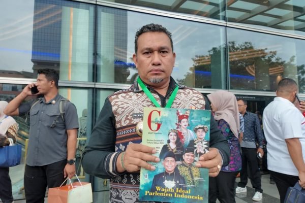 Bupati TTU, Yosep Falentinus Delasalle Kebo, S.IP., MA, saat diwawancarai oleh GPriority di acara UHC Awards 2026/Foto : GPriority (Juwita Sari)