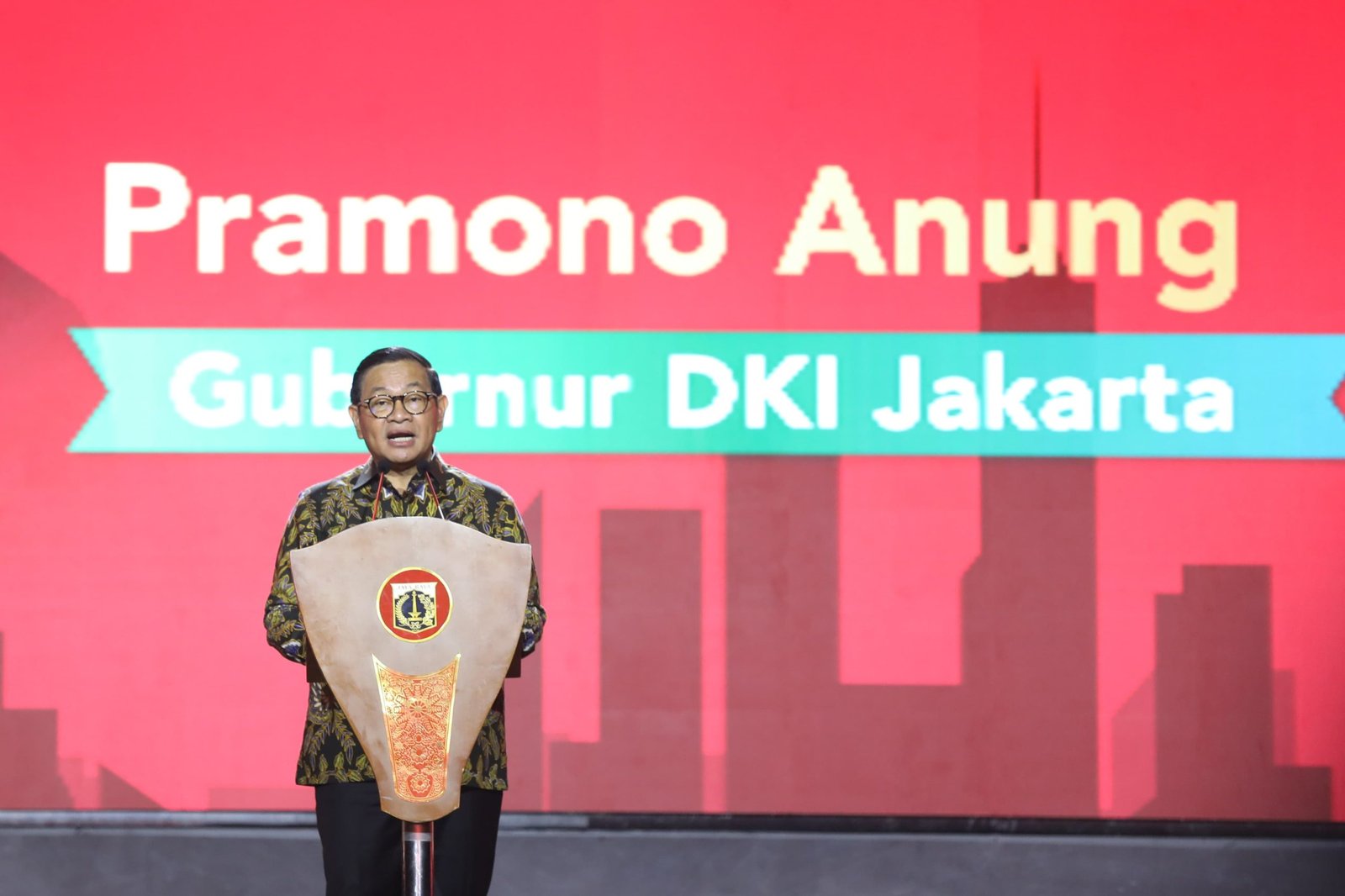 Gubernur DKI Jakarta, Pramono Anung, perayaan Natal 2025 bertema “Allah Hadir untuk Menyelamatkan Keluarga” dan subtema “Keluarga Menjadi Teladan Persatuan” yang digelar di JIExpo Kemayoran, Jakarta Pusat, Jumat (9/1)/Foto Pemprov DKI