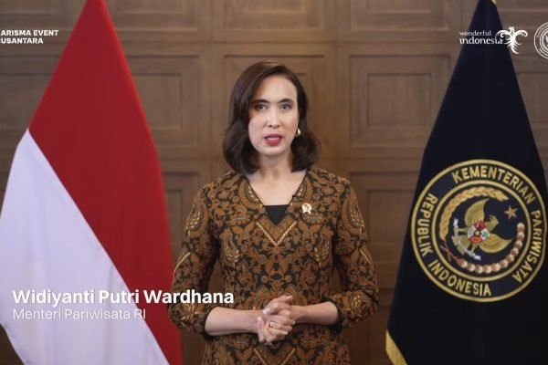 Menteri Pariwisata Widiyanti Putri Wardhana saat mengumumkan Karisma Even Nusantara 2026. Foto: tangkapan layar Youtube karisma event nusantara