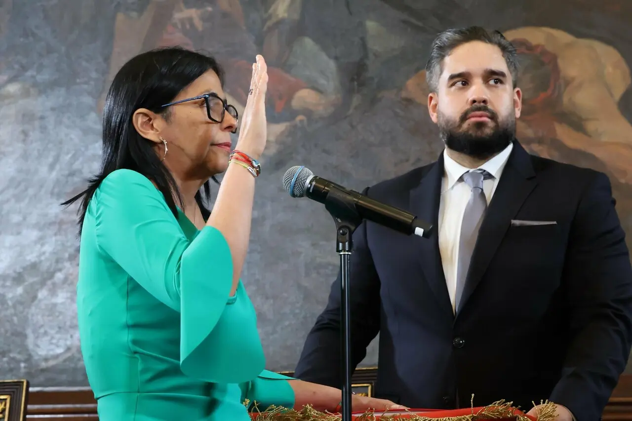 Momen pelantikan Delcy Rodriguez sebagai presiden sementara Venezuela, menggantikan Nicolas Maduro pada Senin (5/1)/Foto : Dok. Istimewa