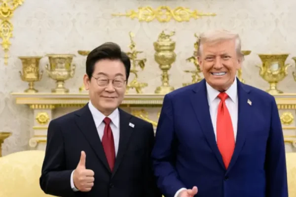 Presiden Korea Selatan, Lee Jae-myung, bersama Presiden AS Donald Trump/Foto : Dok. AFP