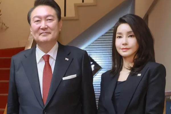 Mantan Presiden Korea Selatan, Yoon Suk Yeol, bersama Kim Keon Hee/Foto : Dok. Korean Daily