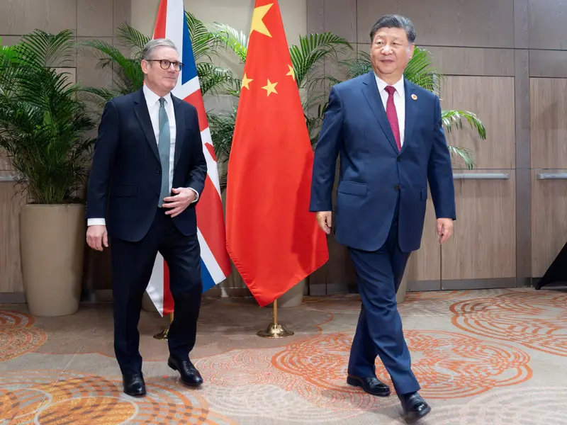 PM Inggris Keir Stramer bersama Presiden China, Xi Jinping/Foto : Dok. Reuters