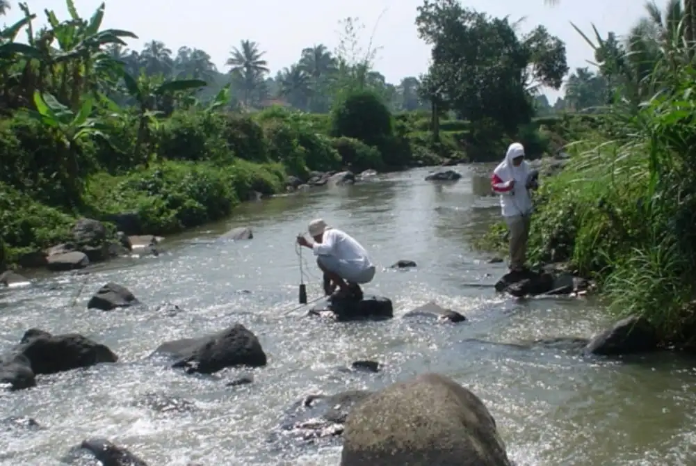 Sungai Cisadane, Bogor, yang airnya saat ini tengah tercemar pestisida/Foto : Dok. Humas BRIN