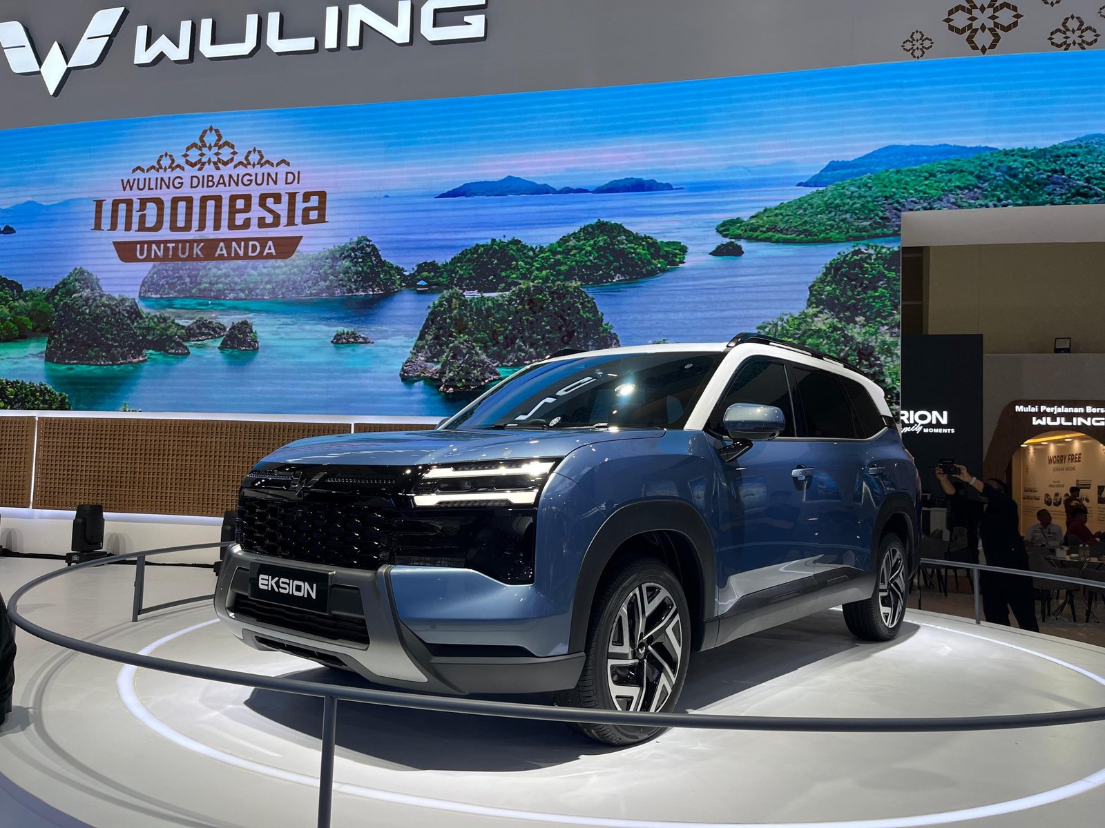 Wuling Eksion, dalam ajang Indonesia International Motor Show (IIMS) 2026 yang berlangsung di JIExpo Kemayoran, Jakarta, pada 5–15 Februari 2026.Foto: GPriority/Rizky Dimuharam