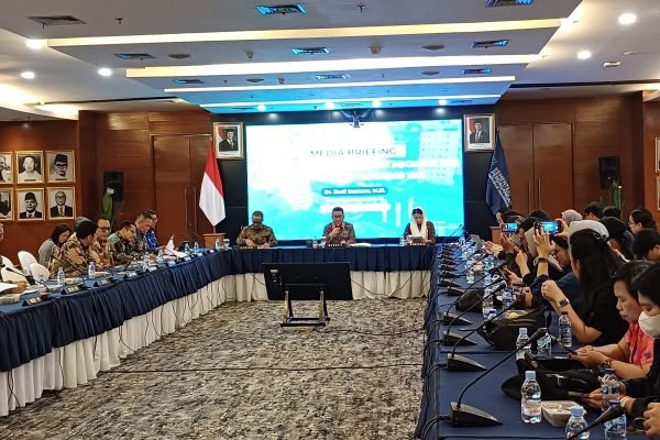 Menteri Perdagangan Budi Santoso saat memaparkan capaian kerja 2025 dan targer 2026 di Kantor Kemendag, Jakarta, Jumat (6/2). Foto: GPriority/Dimas A Putra