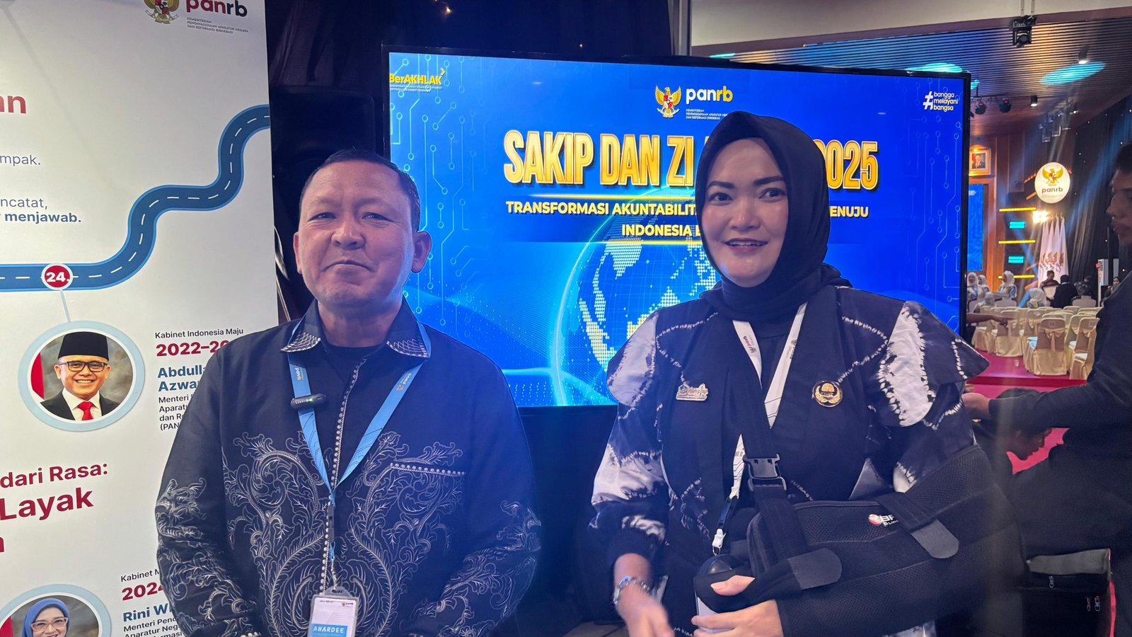 Plt. Kepala DPMPTPSP Kabupaten Bintan, Rusli, S.T., M.T. bersama Sekretaris DPMPTSP Kabupaten Bintan, Sy. Gumala Novita, ST, M.Ling./Foto : Dok. GPriority (Nindya Farhah Azzahrah)