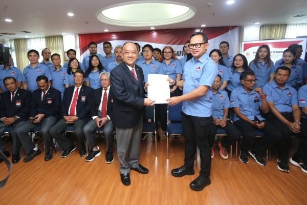 Bima Arya Sugiarto dilantik sebagai Ketua Umum Pengurus Pusat Asosiasi Lari Trail Indonesia (PP ALTI) masa bakti 2025–2029. Foto: istimewa