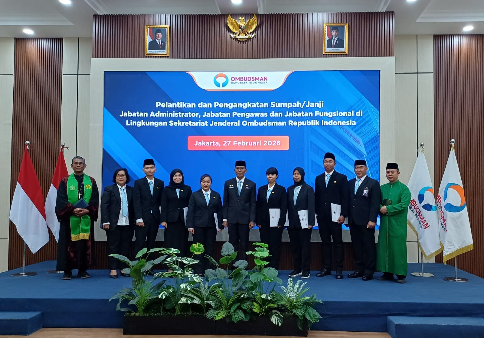 Sekretaris Jenderal Ombudsman RI, Dr. Suganda Pandapotan Pasaribu, A.P, melantik sejumlah pejabat struktural dan fungsional di lingkungan Sekretariat Jenderal Ombudsman pada Jumat (27/2). Foto: GPriority/Dimas A Putra