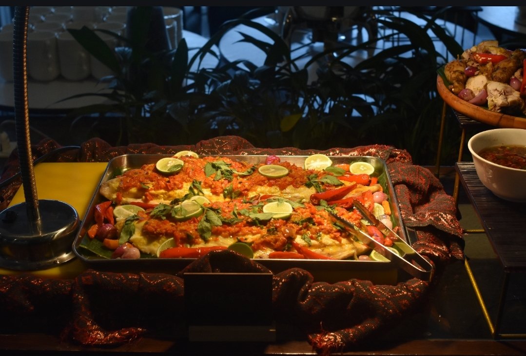Salah satu menu Iftar di Lumire Hotel Jakarta. Foto: istimewa
