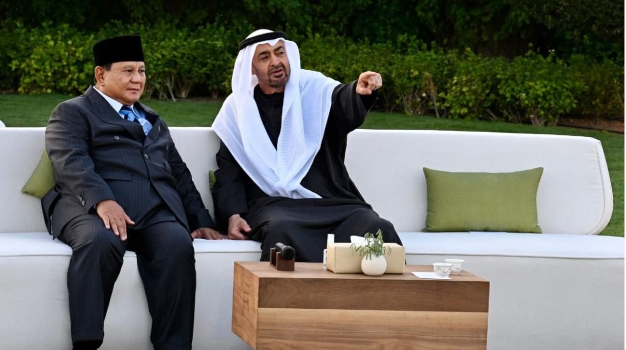 Presiden Prabowo bersama Presiden PEA, Sheikh Mohammed bin Zayed Al Nahyan (MBZ)/Foto : Dok. BPMI Setpres RI