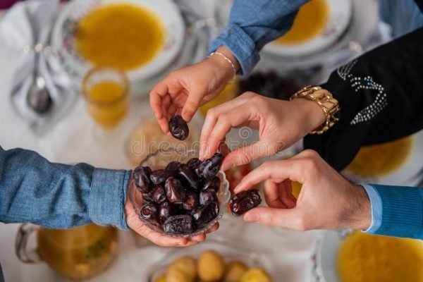 Ilustrasi berbuka puasa/Foto : Dok. Freepik