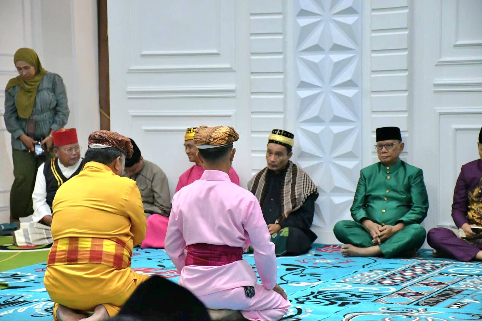 Tradisi tonggeyamo di Kabupaten Bone Bolango. Foto: Lukman Daud