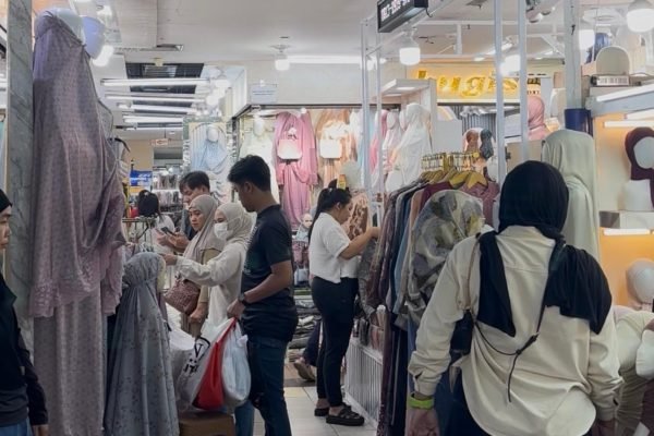 Thamrin City mulai ramai pembeli baju lebaran pada Minggu (1/3) kemarin/Foto : Dok. GPriority (Nindya Farhah Azzahrah)
