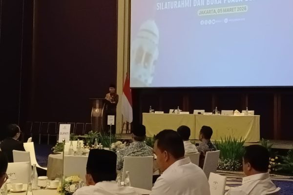 Menteri Desa dan Pembangunan Daerah Tertinggal (Mendes PDT) Yandri Susanto dalam Silahturahmi dan Buka Puasa Bersama Dewan Pimpinan Pusat (DPP) APKASI di Jakarta, Kamis (5/3). Foto: GPriority/Dimas A Putra