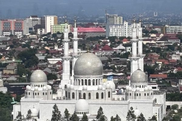 Masjid Raya Sheikh Zayed Solo. Foto: istimewa