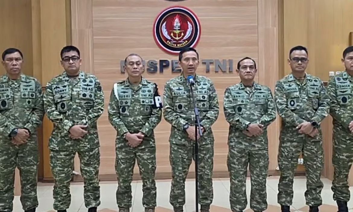 Konfrensi Pers di Mabes TNI, Cilangkap, Jakarta Timur pada Rabu (25/3). Foto: Tangkapan Layar/@puspentni