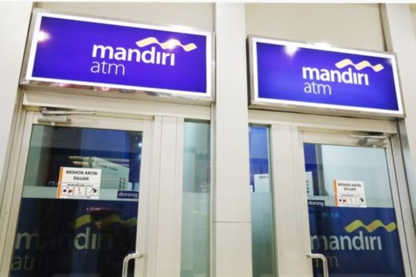 ATM Mandiri. Foto: plaza-senayan.com