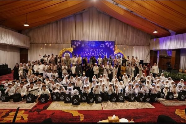 The Sultan Hotel & Residence Jakarta menggelar Ramadan Charity Event bersama 100 anak dari Panti Asuhan Kasih Ibu “La Tansa” dan Yayasan Al Kahf. Foto: Dok. Hotel Sultan
