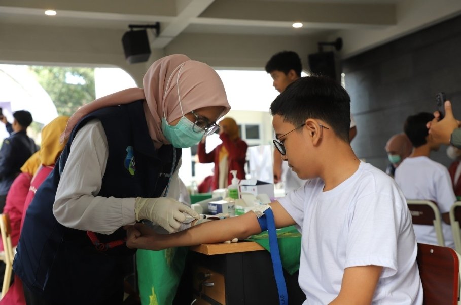 Pemeriksaan layanan kesehatan. Foto: Dok.Dinkes Bandung