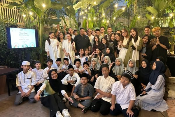 Artotel Casa Kuningan bersama Artotel Casa Hangtuah menggelar kegiatan sosial bertajuk "Buka Bersama dengan Anak Yatim" pada 17 Maret 2026 lalu. Foto: istimewa