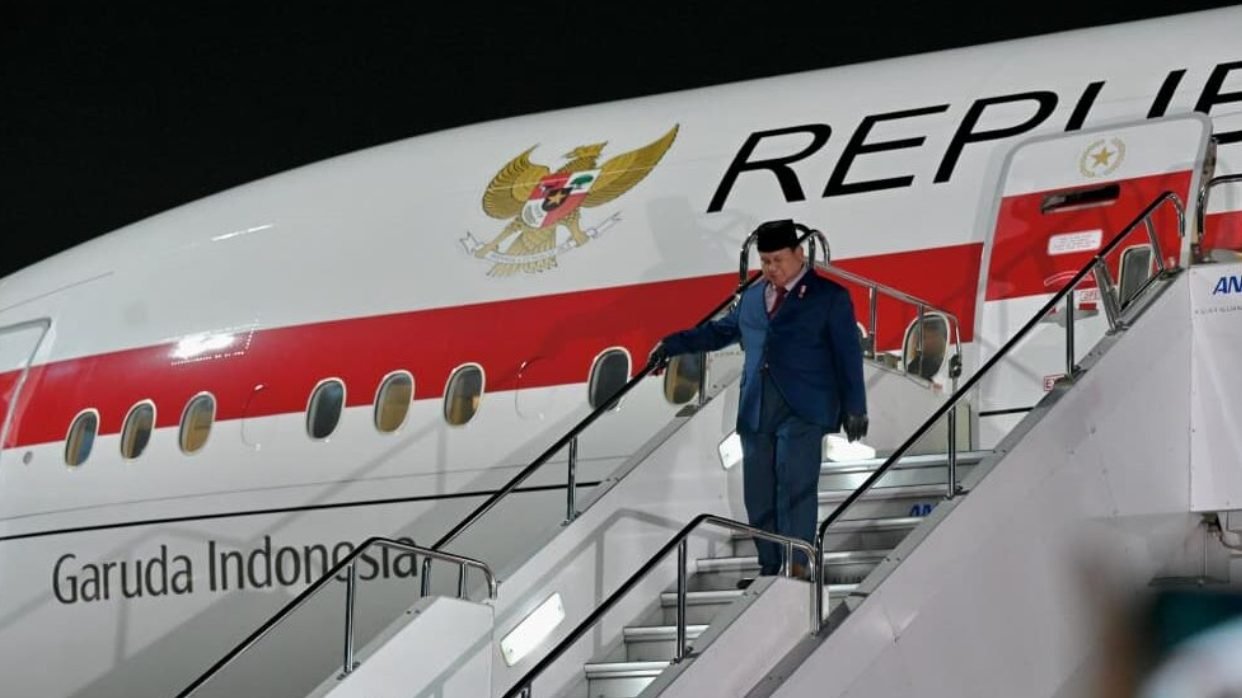 Momen Presiden Prabowo saat tiba di Jepang pada Minggu (29/3)/Foto : Dok. BPMI Setpres RI