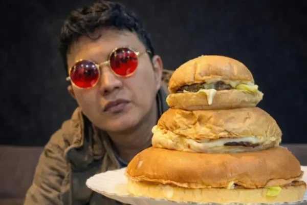 Produk Aldi's Burger milik Aldi Taher mencuri perhatian jagat media sosial/Foto : Dok. Instagram @alditaher.official