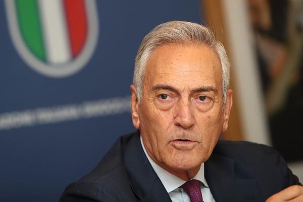 Kepala Federasi Sepak Bola Italia (FIGC), Gabriele Gravina, resmi mengundurkan diri dari jabatannya, Kamis (2/4) kemarin/Foto : Dok. AFP