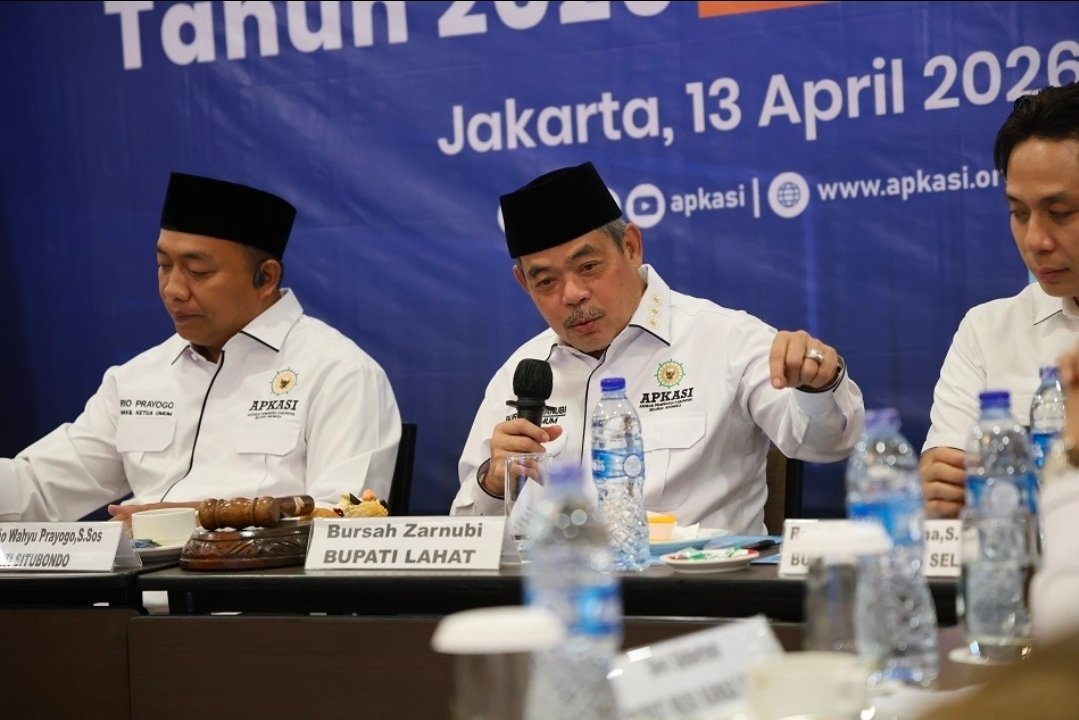 Rapat Dewan Pengurus Apkasi II Tahun 2026 yang digelar di Jakarta, Senin (13/4)/Foto : Dok. Humas Apkasi