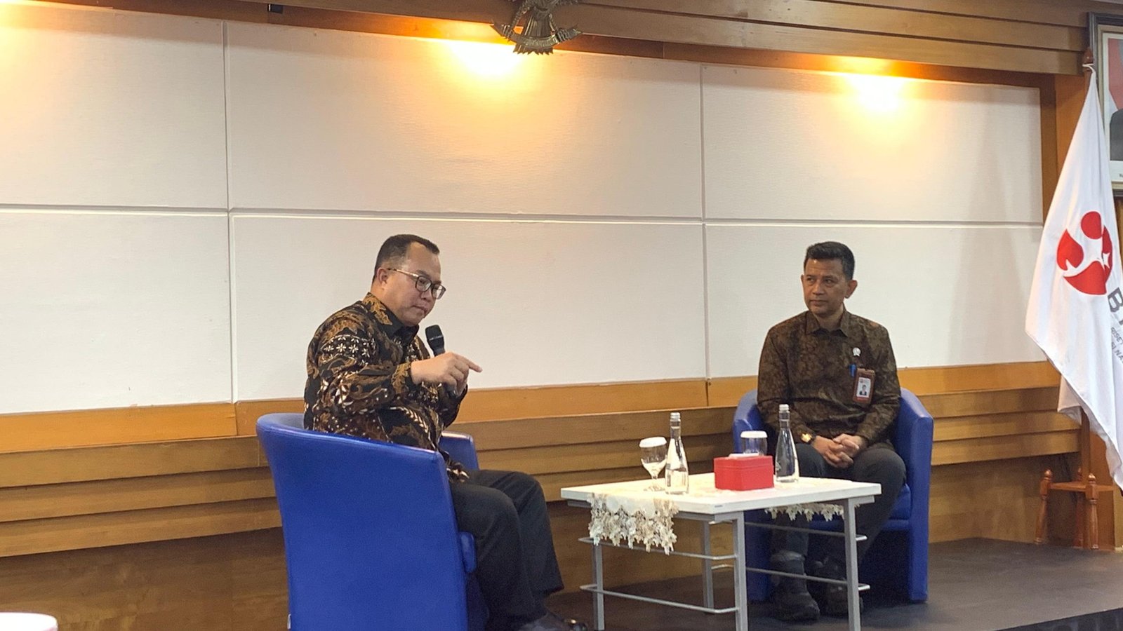 Kepala BRIN Arif Satria bersama Wakil Kepala BRIN Amarulla Octavian dalam Konfrensi Pers BRIN 5.0 Inovasi untuk Negeri di Jakarta, Selasa (28/4). Foto: GPriority/Dimas A Putra